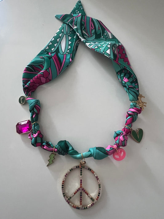PINK & GREEN BOHO NECKLACE